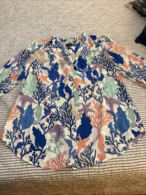 Jones New York Multicolor Ocean Print V-Neck Top size medium